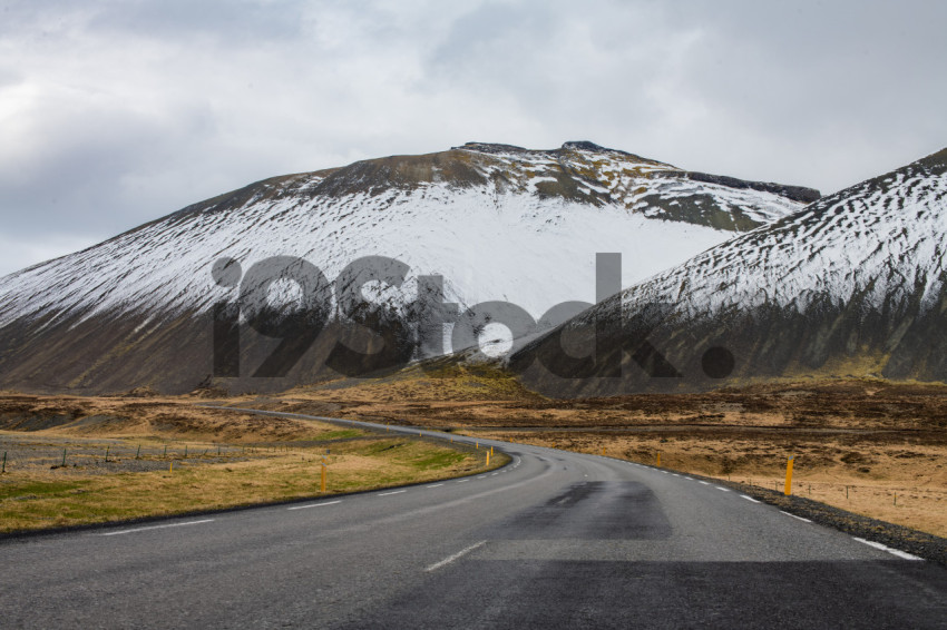 Road Iceland EEF2036